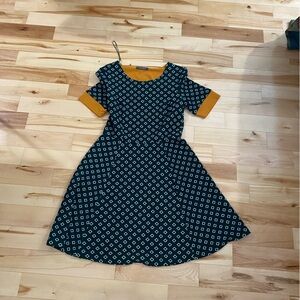 Stylish green and Gold